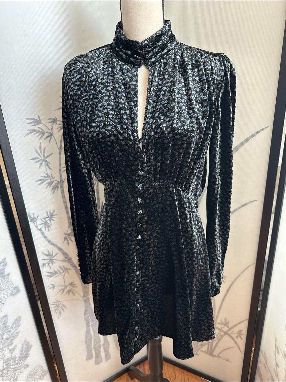 Zara Black Velvet Long Sleeve Keyhole Mini Dress